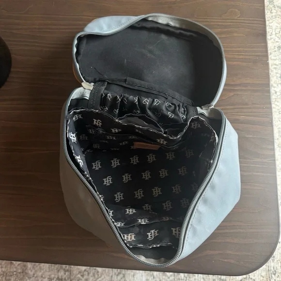 Jon Hart Makeup Bag with Insert - Picture 4 of 10